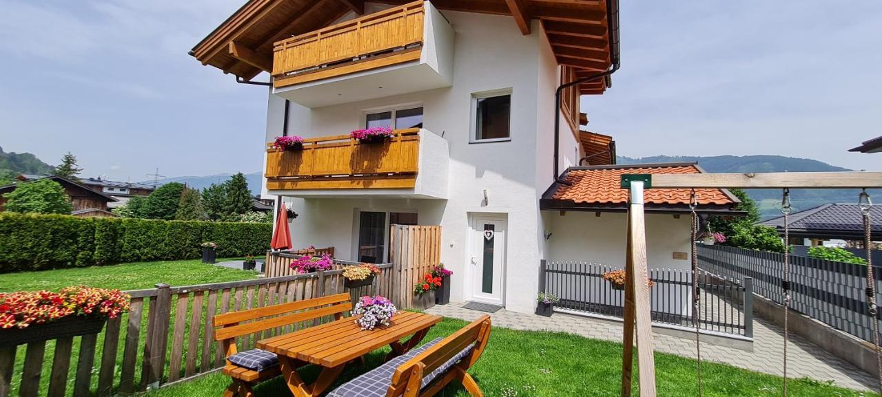 Alp-In Lodges Kaprun Exterior photo